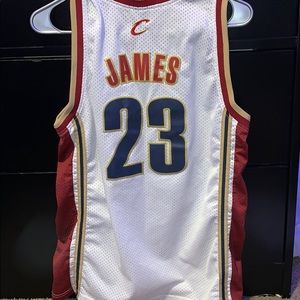 LeBron James Cavaliers jersey